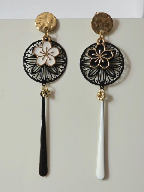 Boucles Black and White